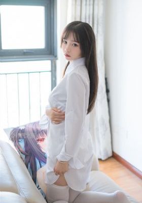 笼中女