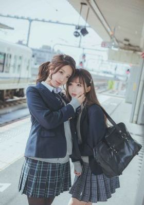 日本护士挤奶水2